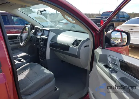 2010 Dodge Grand Caravan Crew from USA, damaged, VIN 2D4RN6DXXAR390733